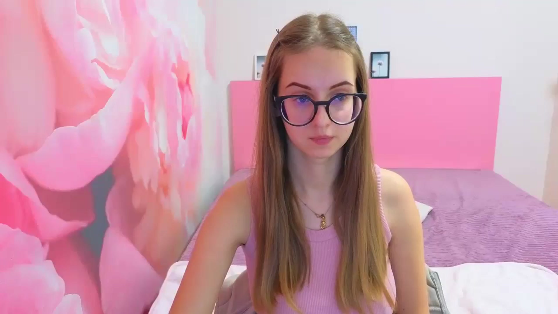 Gallery image thumbnail from Kristina_Adel's myfreecams stream on, 01/22/2026, 11:41 image 1 of 20