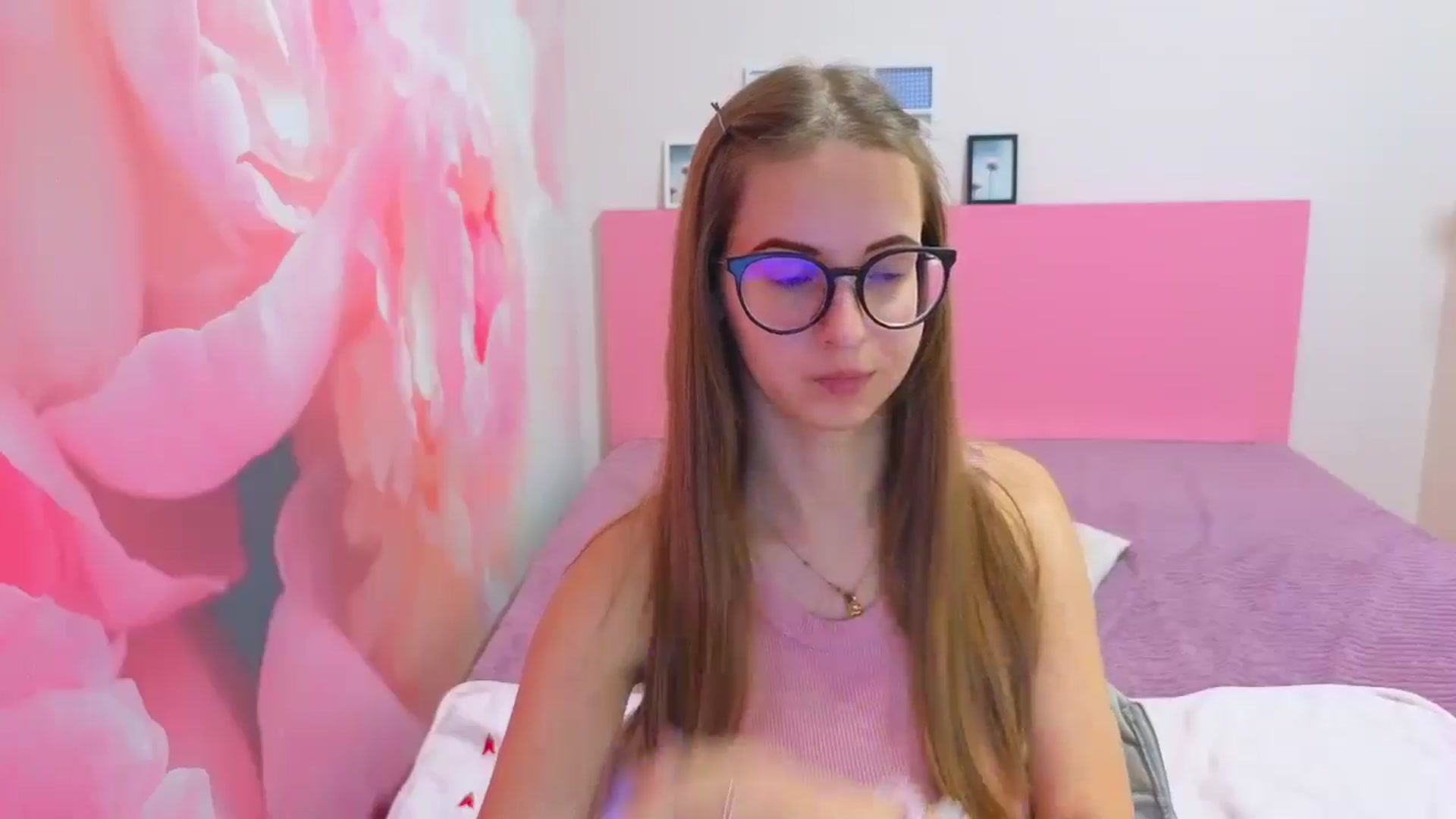 Gallery image thumbnail from Kristina_Adel's myfreecams stream on, 01/22/2026, 11:41 image 10 of 20