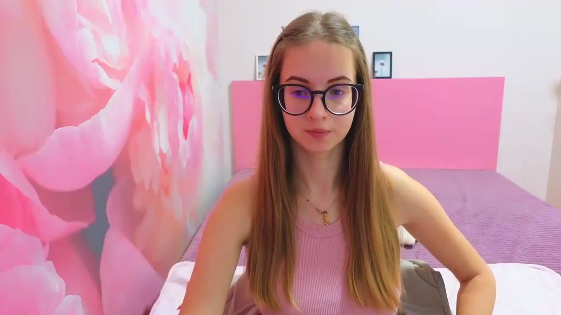 Gallery image thumbnail from Kristina_Adel's myfreecams stream on, 01/22/2026, 11:41 image 4 of 20