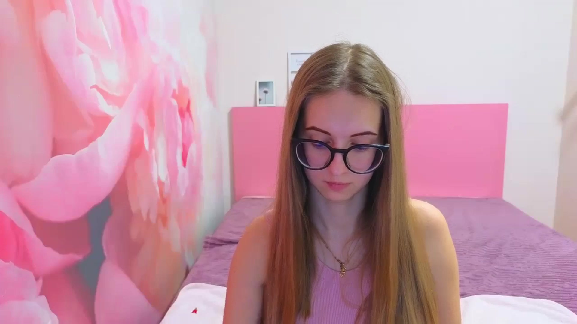 Gallery image thumbnail from Kristina_Adel's myfreecams stream on, 01/22/2026, 14:55 image 7 of 20