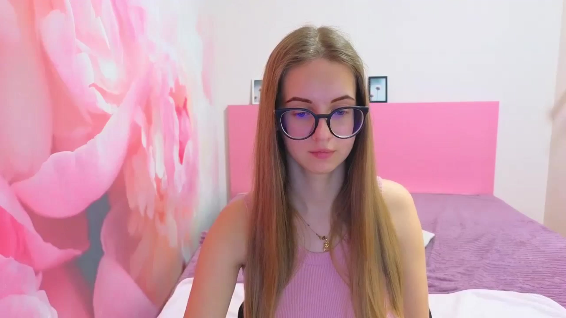 Gallery image thumbnail from Kristina_Adel's myfreecams stream on, 01/22/2026, 14:55 image 5 of 20