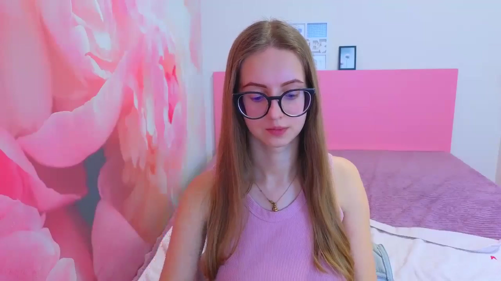 Gallery image thumbnail from Kristina_Adel's myfreecams stream on, 01/29/2026, 12:10 image 11 of 20