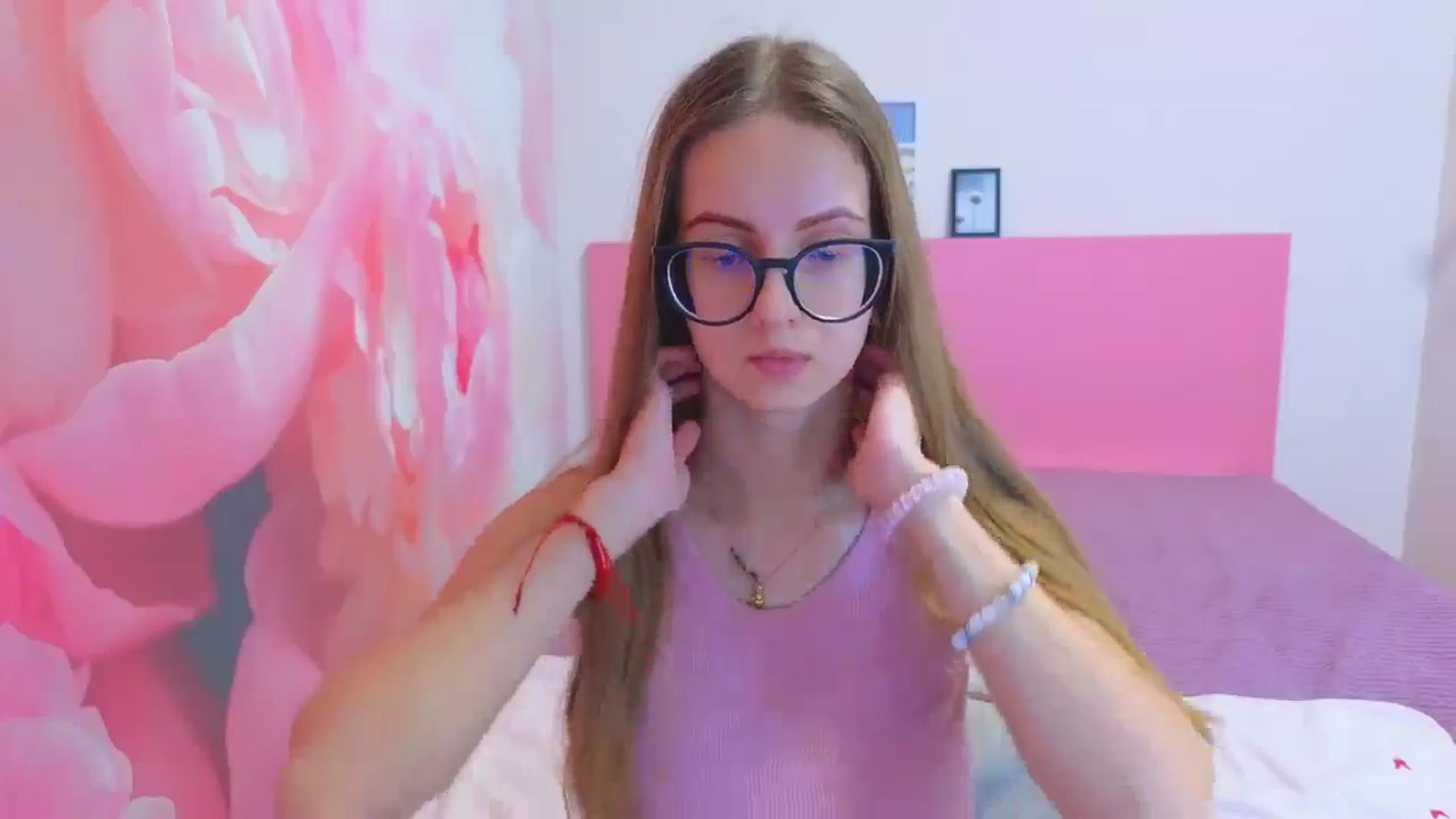 Gallery image thumbnail from Kristina_Adel's myfreecams stream on, 01/30/2026, 10:03 image 4 of 20