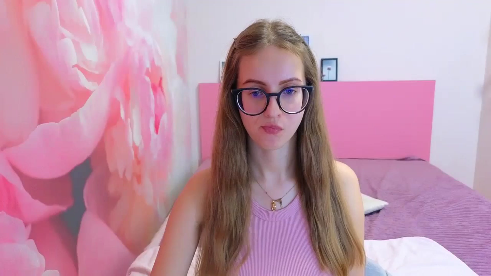 Gallery image thumbnail from Kristina_Adel's myfreecams stream on, 01/31/2026, 12:12 image 3 of 20