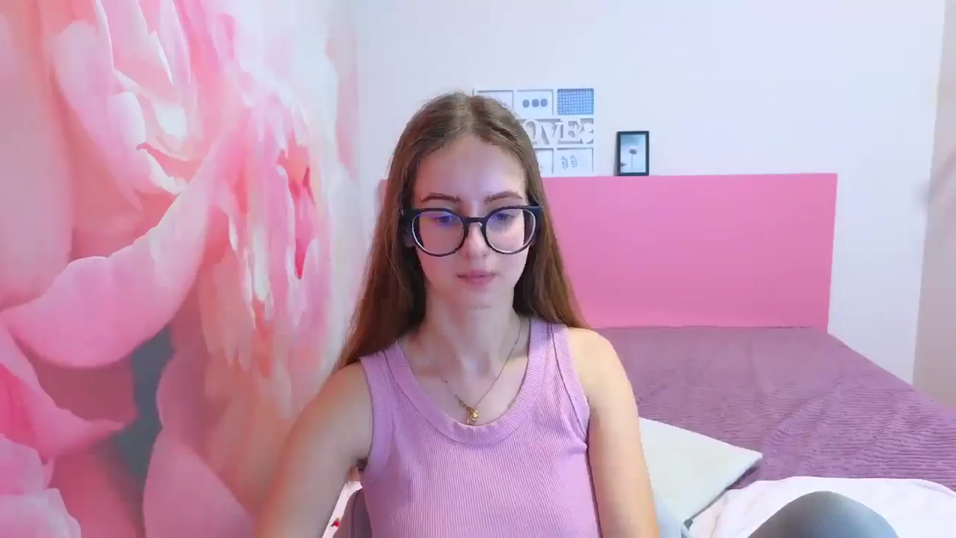 Gallery image thumbnail from Kristina_Adel's myfreecams stream on, 02/02/2026, 11:33 image 16 of 20