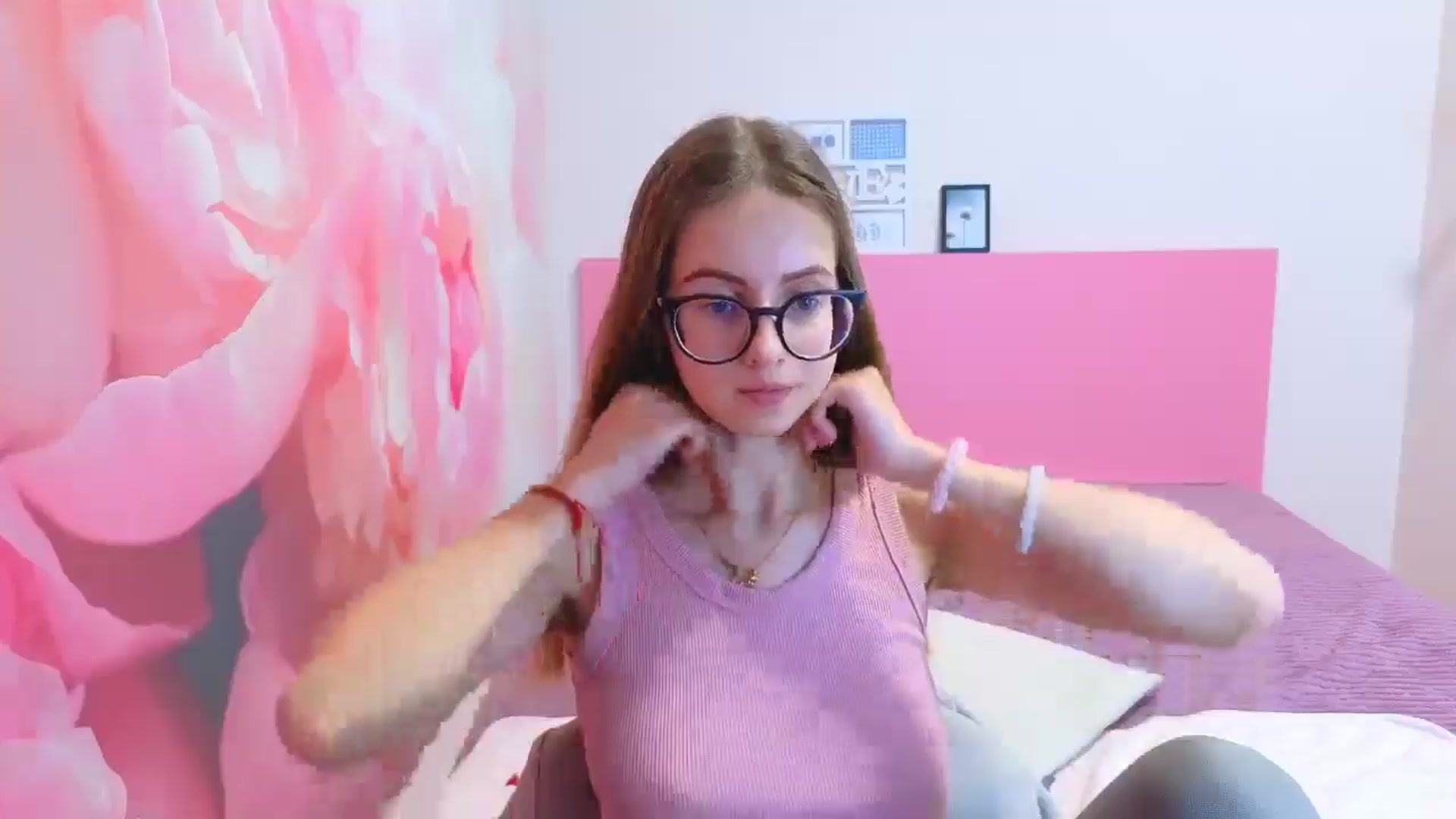 Gallery image thumbnail from Kristina_Adel's myfreecams stream on, 02/02/2026, 11:33 image 14 of 20