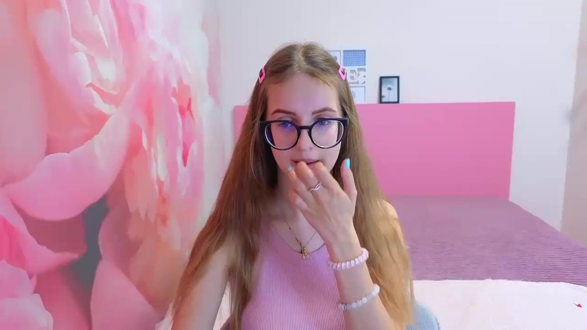 Gallery image thumbnail from Kristina_Adel's myfreecams stream on, 02/05/2026, 11:14 image 9 of 20