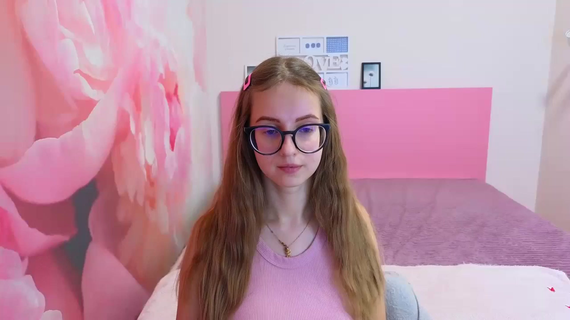 Gallery image thumbnail from Kristina_Adel's myfreecams stream on, 02/05/2026, 14:07 image 14 of 20