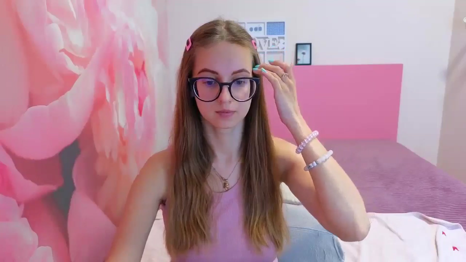 Gallery image thumbnail from Kristina_Adel's myfreecams stream on, 02/09/2026, 10:16 image 11 of 20