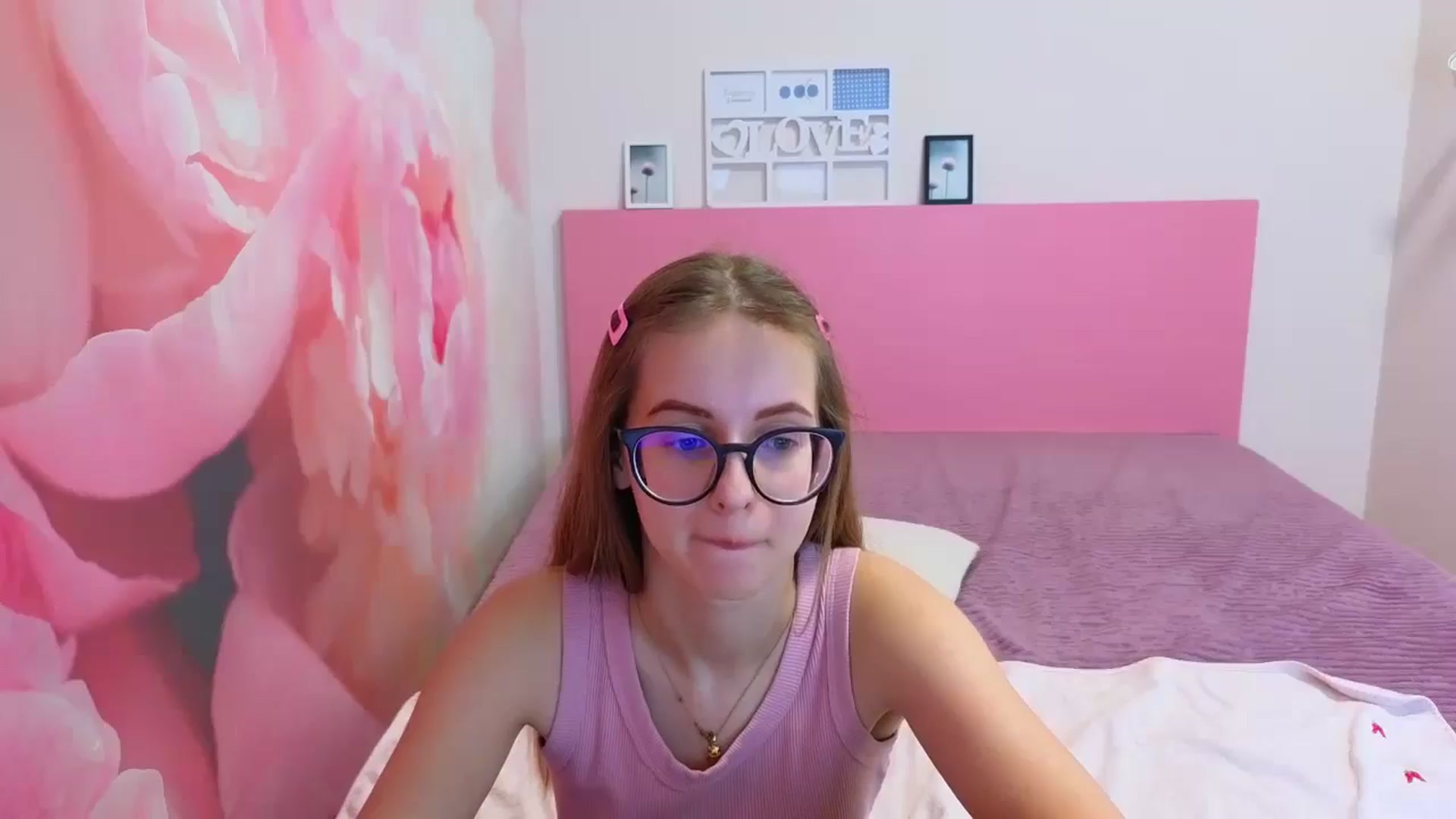 Gallery image thumbnail from Kristina_Adel's myfreecams stream on, 02/09/2026, 10:29 image 9 of 20