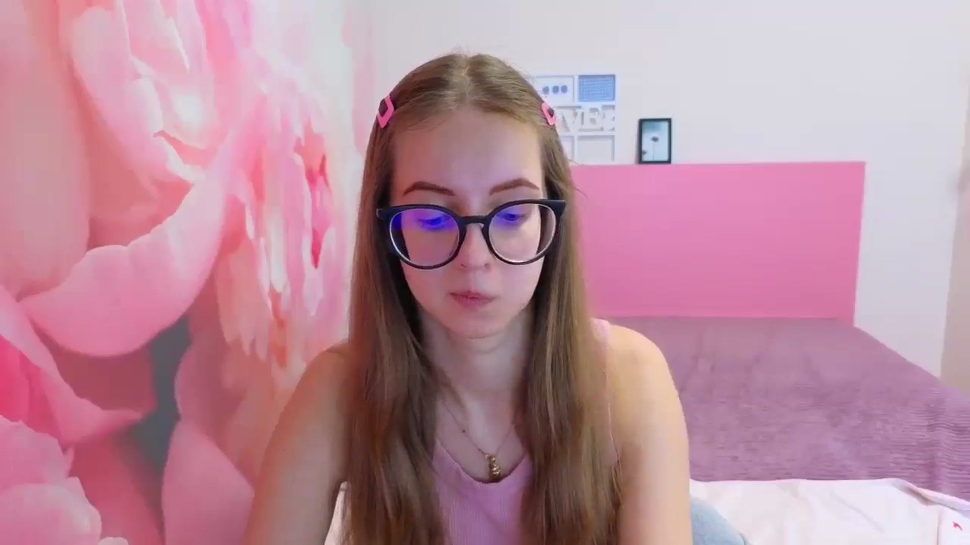 Gallery image thumbnail from Kristina_Adel's myfreecams stream on, 02/09/2026, 12:03 image 11 of 20
