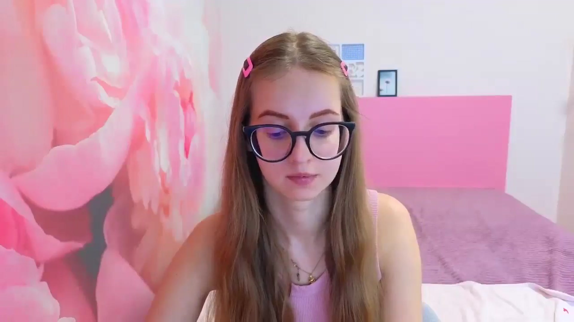 Gallery image thumbnail from Kristina_Adel's myfreecams stream on, 02/09/2026, 12:03 image 3 of 20