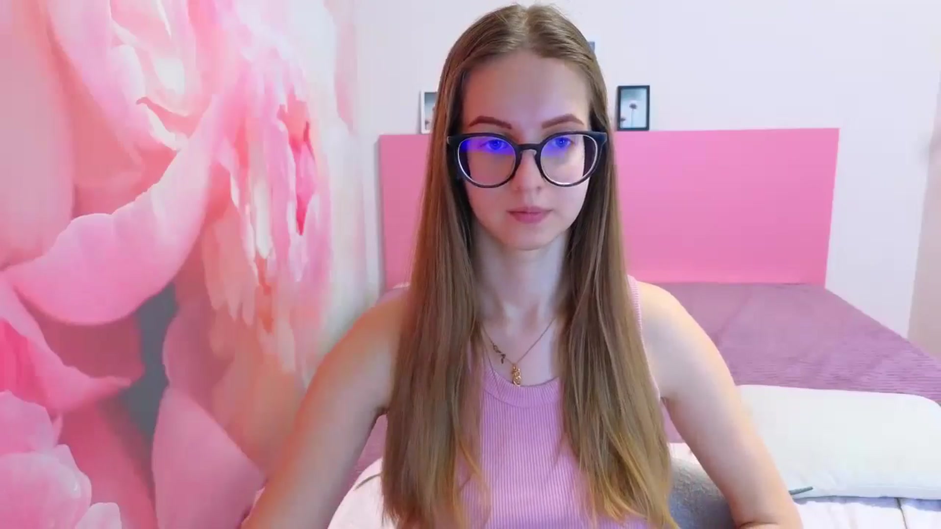 Gallery image thumbnail from Kristina_Adel's myfreecams stream on, 02/11/2026, 11:35 image 2 of 20