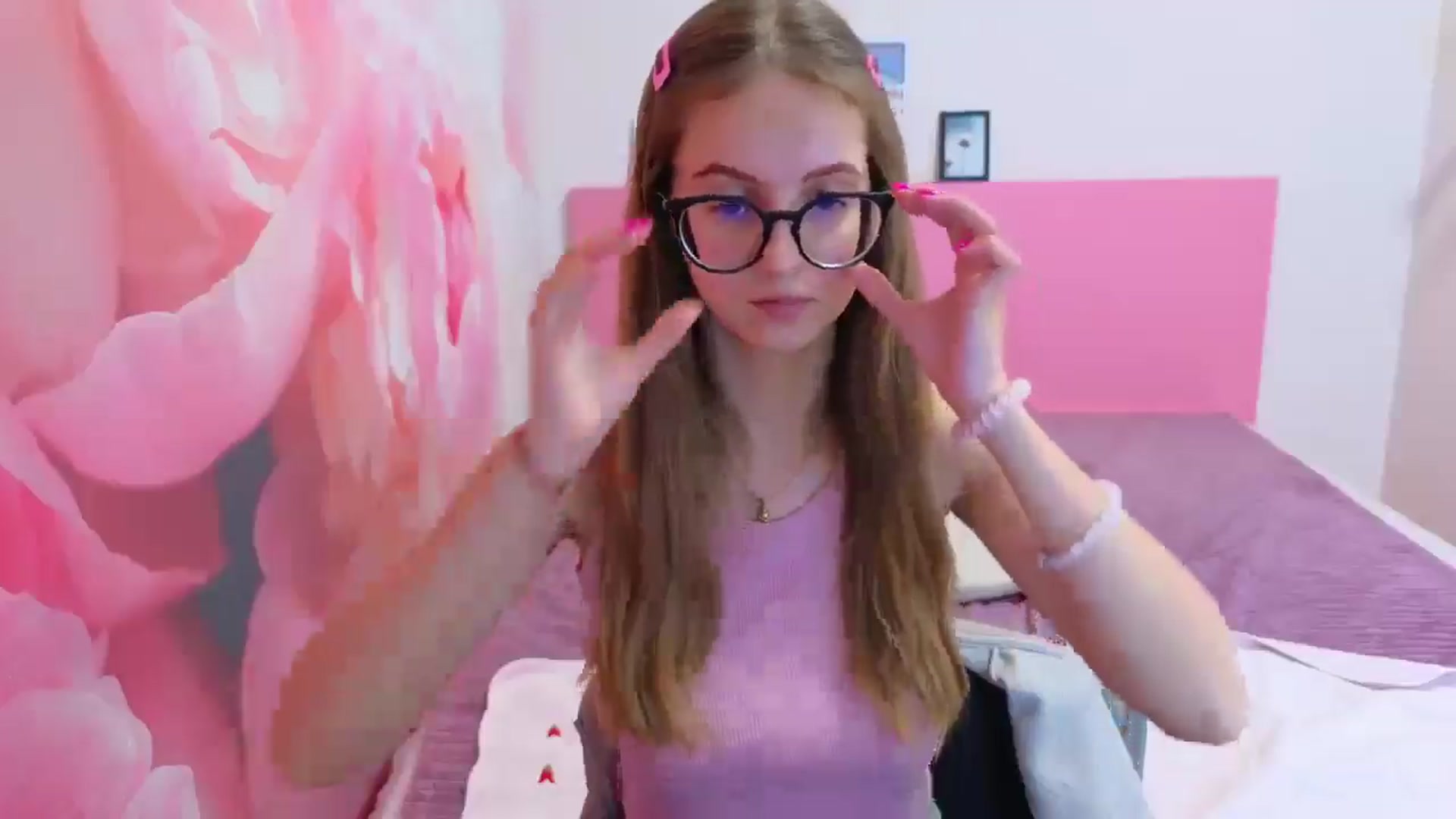 Gallery image thumbnail from Kristina_Adel's myfreecams stream on, 02/14/2026, 11:41 image 16 of 20