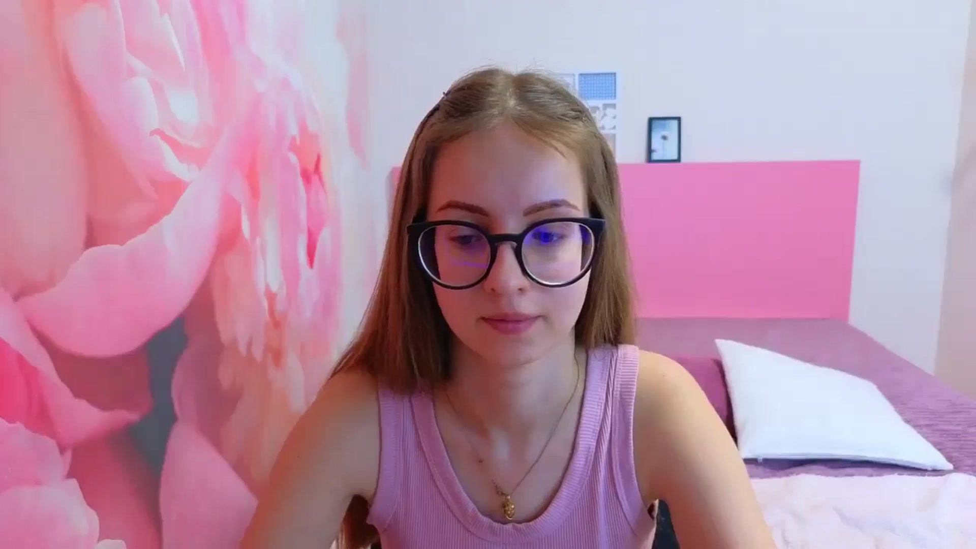 Gallery image thumbnail from Kristina_Adel's myfreecams stream on, 03/02/2026, 10:02 image 12 of 20