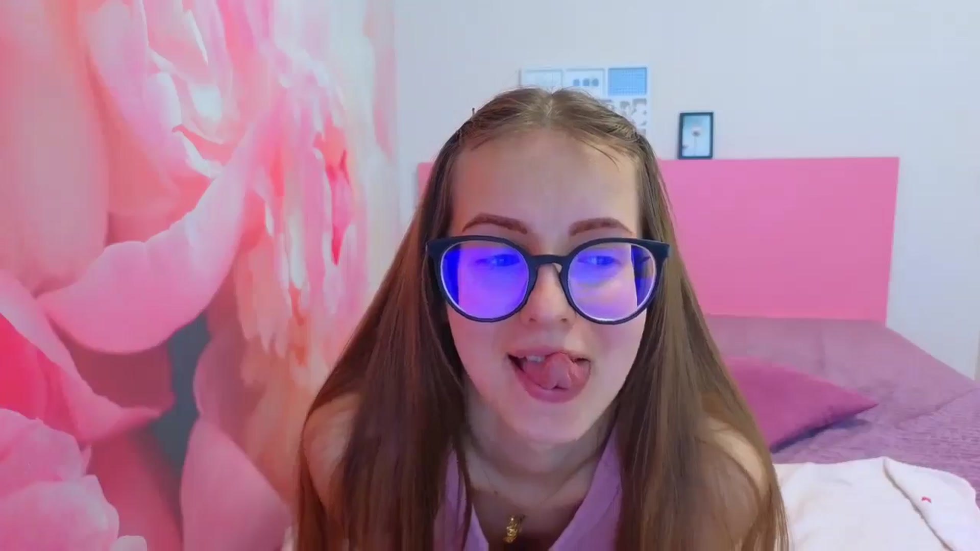 Gallery image thumbnail from Kristina_Adel's myfreecams stream on, 03/05/2026, 12:16 image 11 of 20