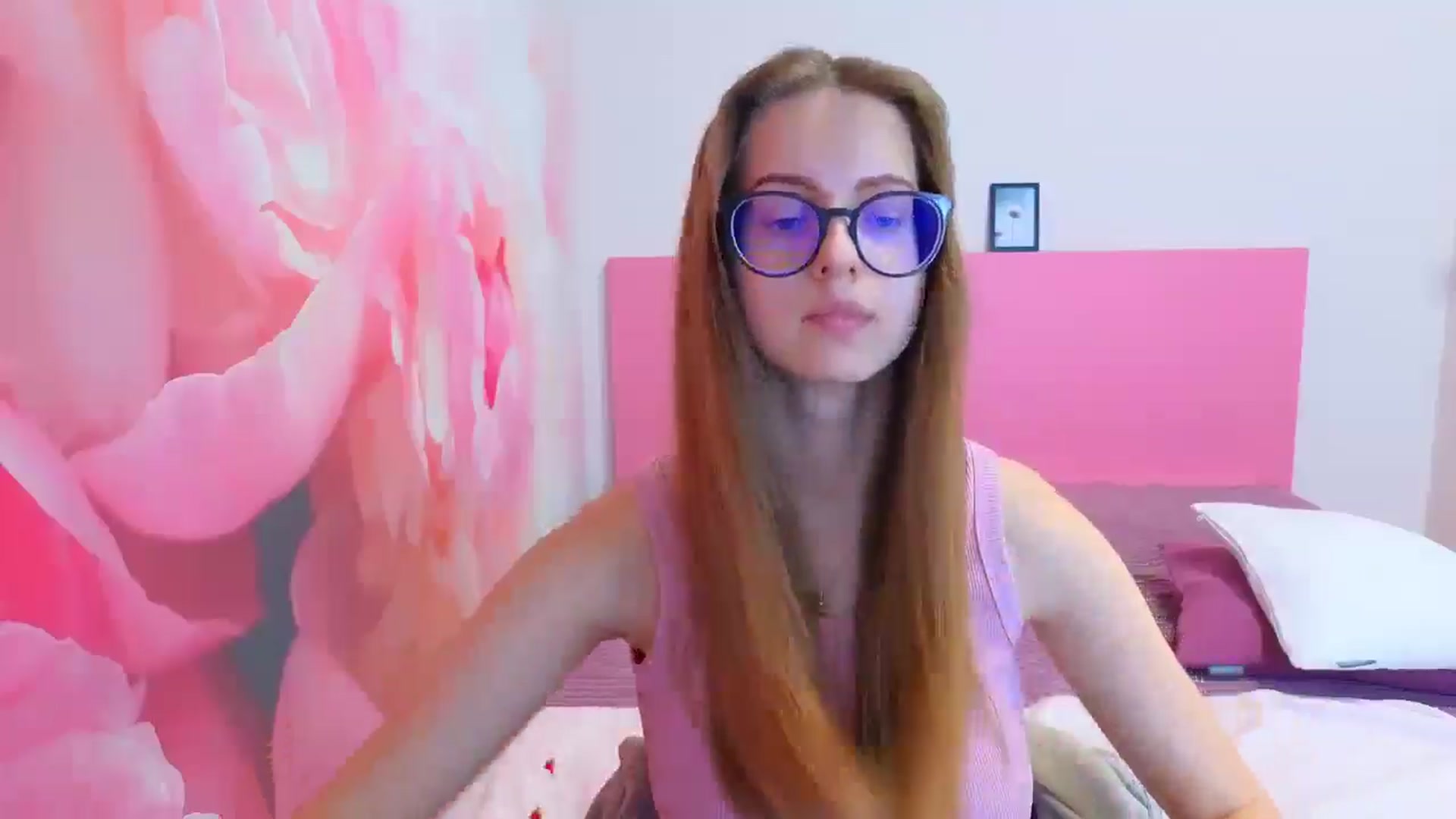 Gallery image thumbnail from Kristina_Adel's myfreecams stream on, 03/19/2026, 09:09 image 8 of 20