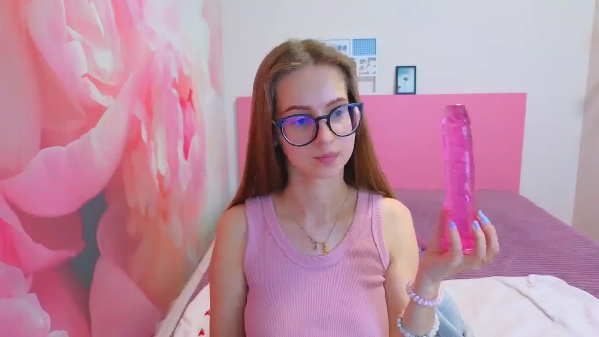 Gallery image thumbnail from Kristina_Adel's myfreecams stream on, 03/24/2026, 10:01 image 12 of 20