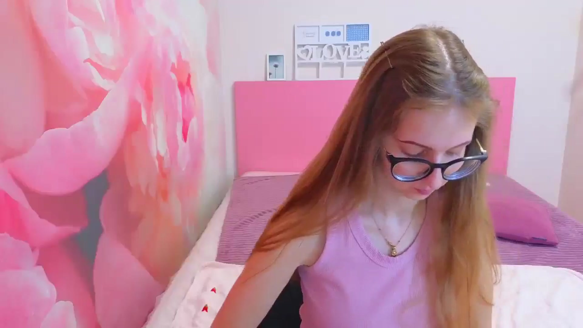 Gallery image thumbnail from Kristina_Adel's myfreecams stream on, 03/26/2026, 10:21 image 19 of 20