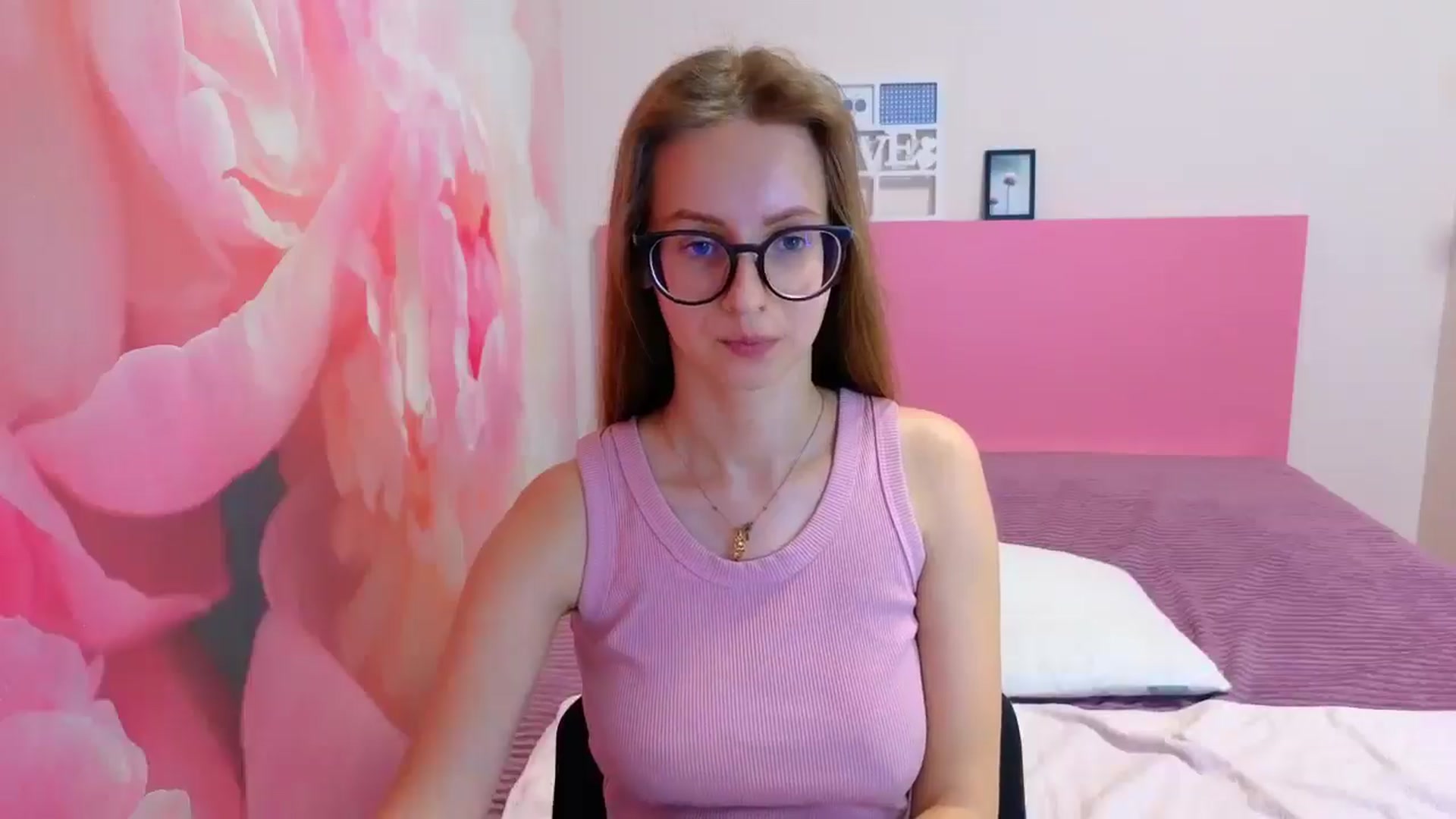 Gallery image thumbnail from Kristina_Adel's myfreecams stream on, 04/01/2026, 10:36 image 6 of 20