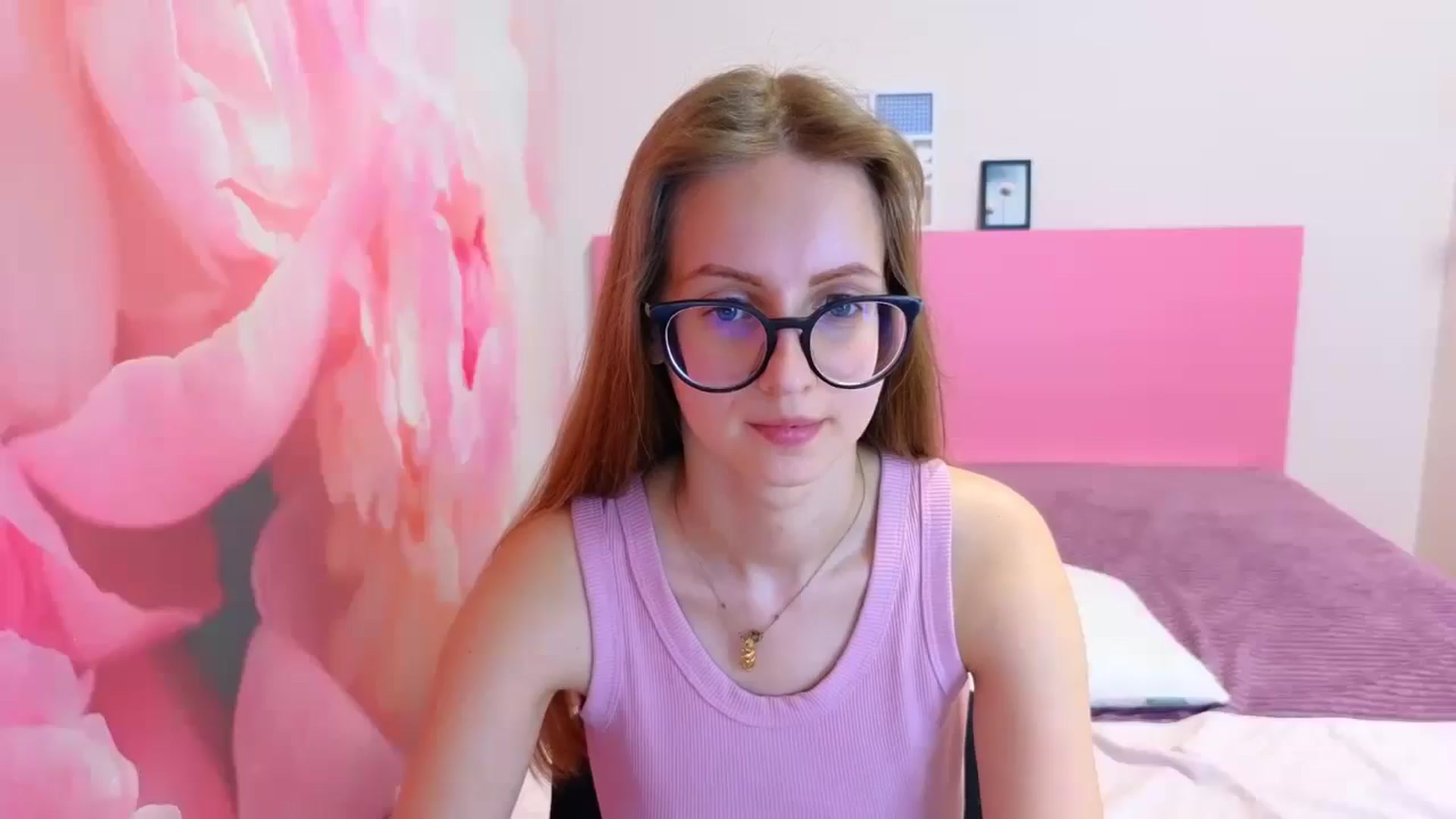 Gallery image thumbnail from Kristina_Adel's myfreecams stream on, 04/01/2026, 10:36 image 19 of 20