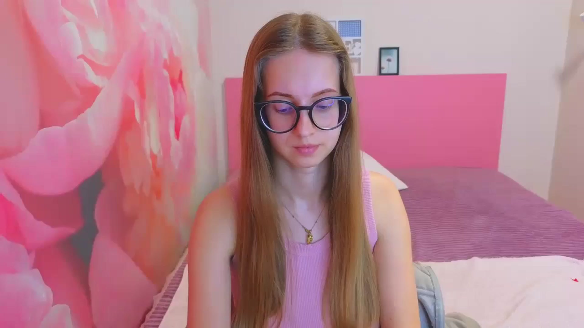 Gallery image thumbnail from Kristina_Adel's myfreecams stream on, 04/16/2026, 14:22 image 1 of 20
