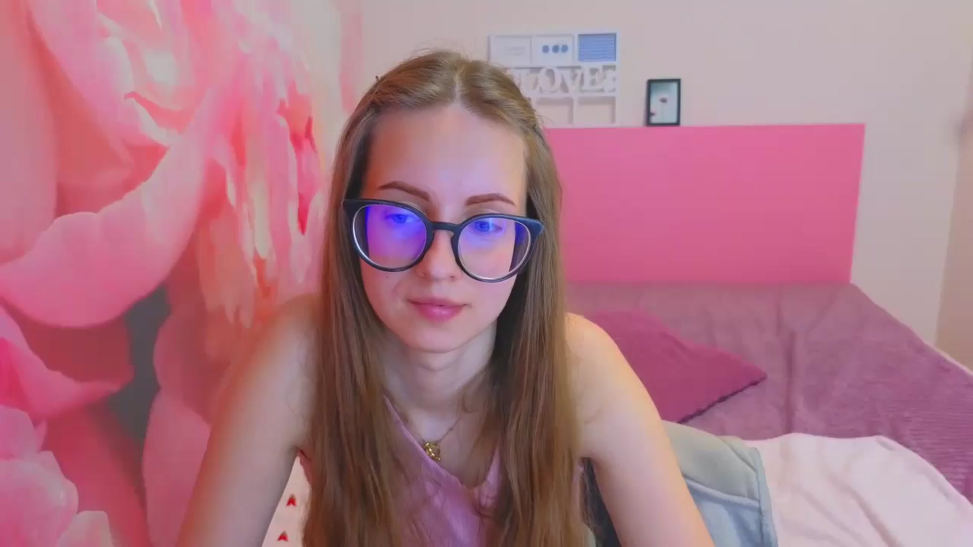 Gallery image thumbnail from Kristina_Adel's myfreecams stream on, 04/30/2026, 15:04 image 17 of 20