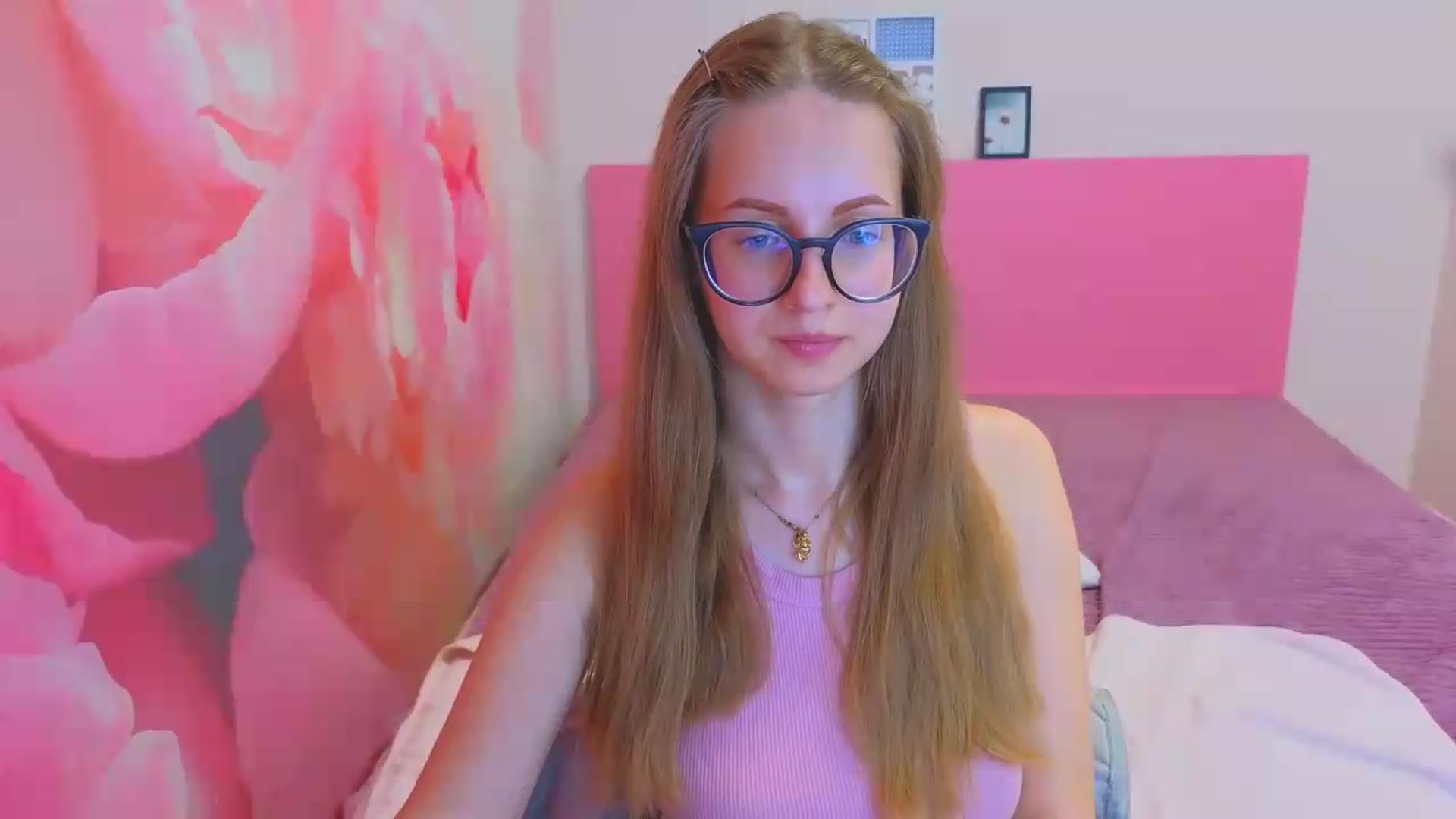 Gallery image thumbnail from Kristina_Adel's myfreecams stream on, 05/07/2026, 11:10 image 16 of 20