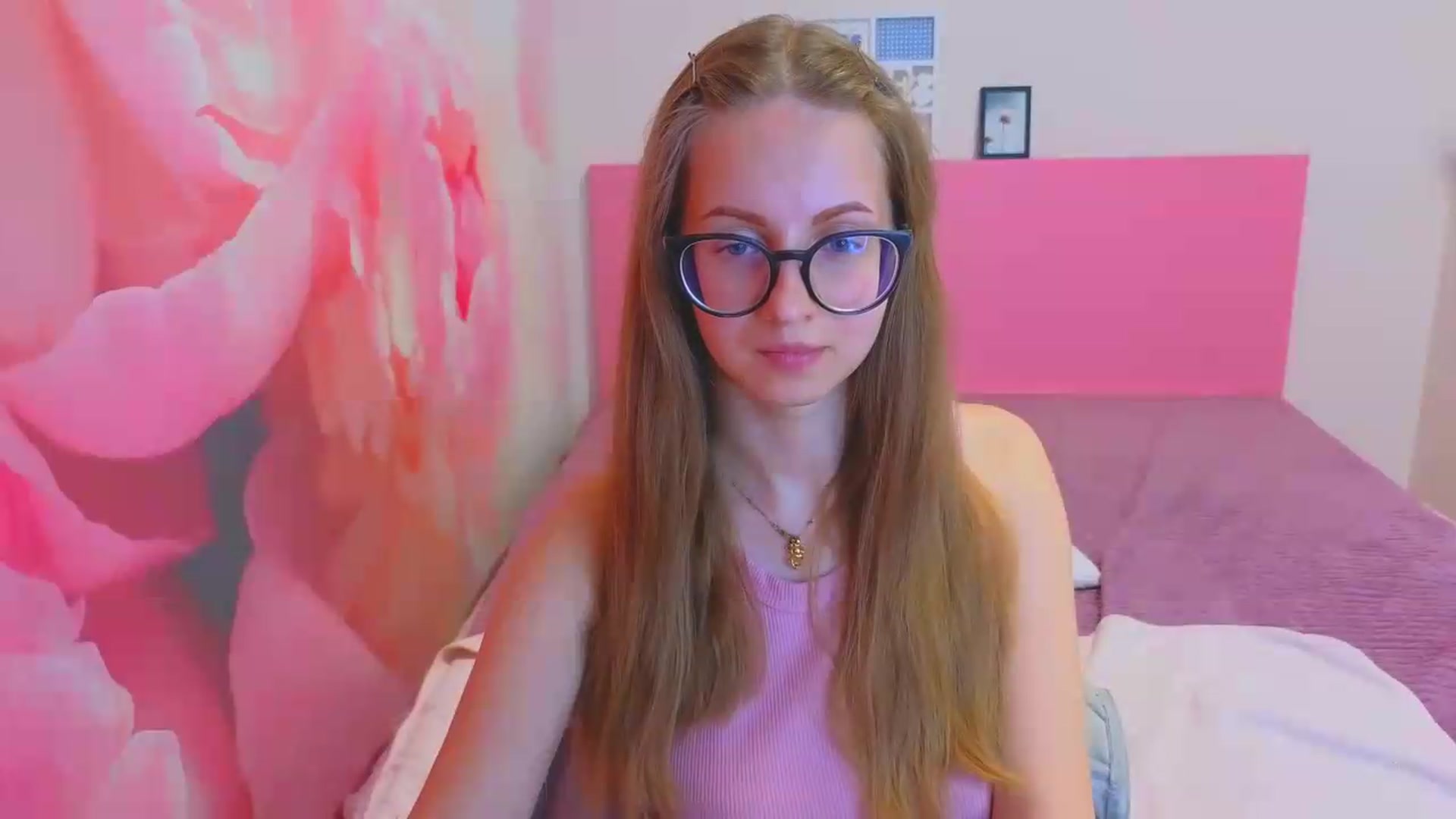 Gallery image thumbnail from Kristina_Adel's myfreecams stream on, 05/07/2026, 11:10 image 17 of 20
