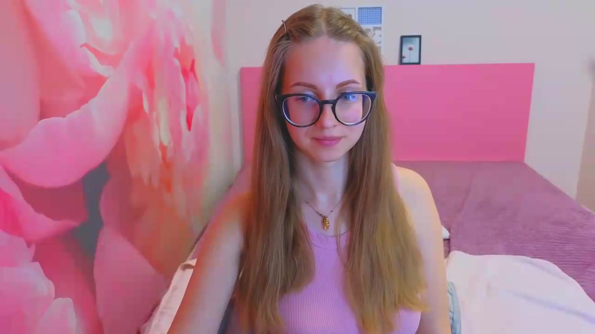 Gallery image thumbnail from Kristina_Adel's myfreecams stream on, 05/07/2026, 11:10 image 14 of 20