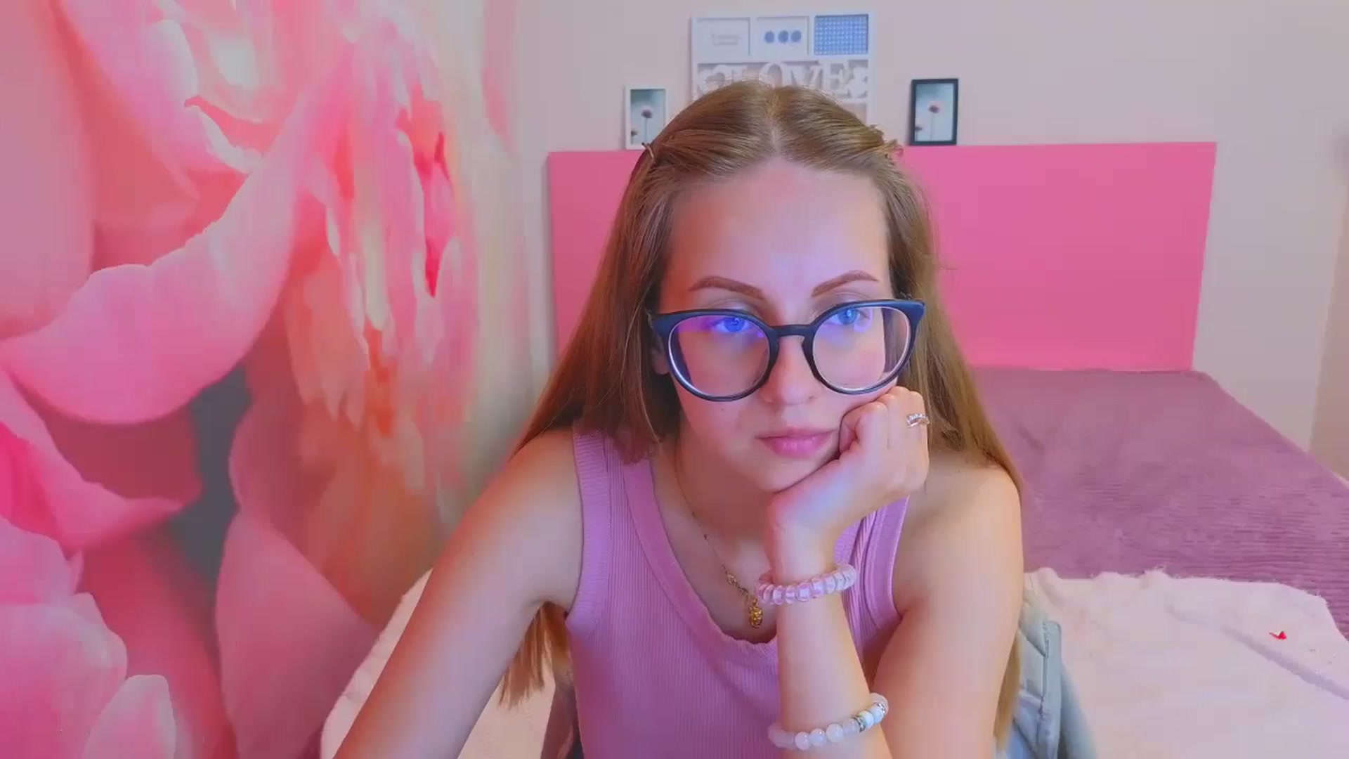 Gallery image thumbnail from Kristina_Adel's myfreecams stream on, 05/08/2026, 11:13 image 4 of 20