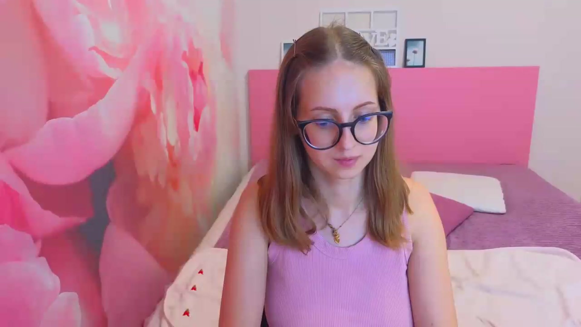 Gallery image thumbnail from Kristina_Adel's myfreecams stream on, 07/02/2026, 08:26 image 17 of 20