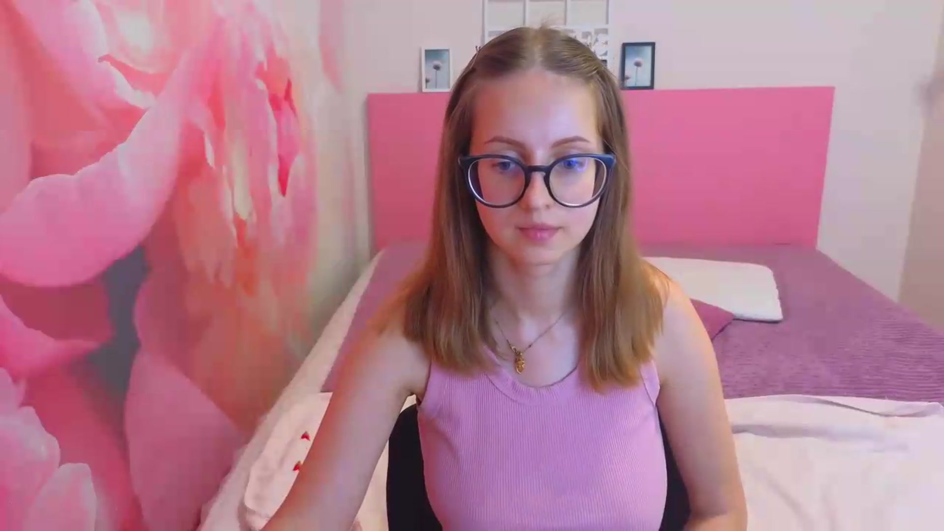 Gallery image thumbnail from Kristina_Adel's myfreecams stream on, 07/02/2026, 10:54 image 12 of 20