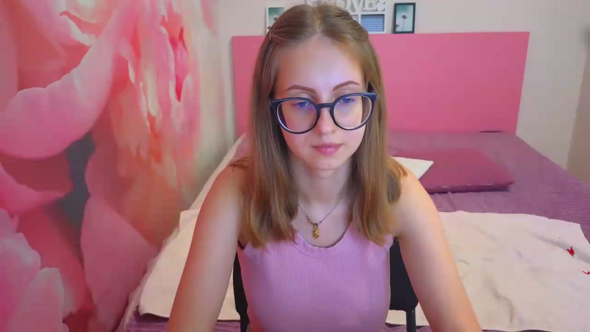 Gallery image thumbnail from Kristina_Adel's myfreecams stream on, 07/03/2026, 10:43 image 4 of 20