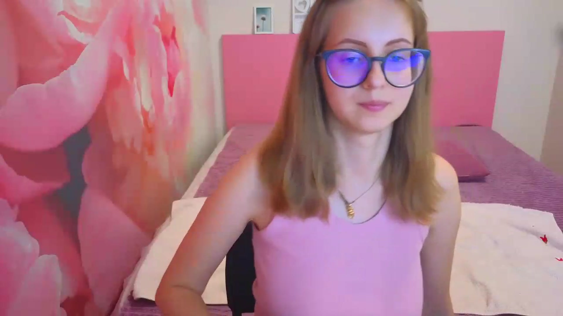Gallery image thumbnail from Kristina_Adel's myfreecams stream on, 07/03/2026, 10:43 image 10 of 20