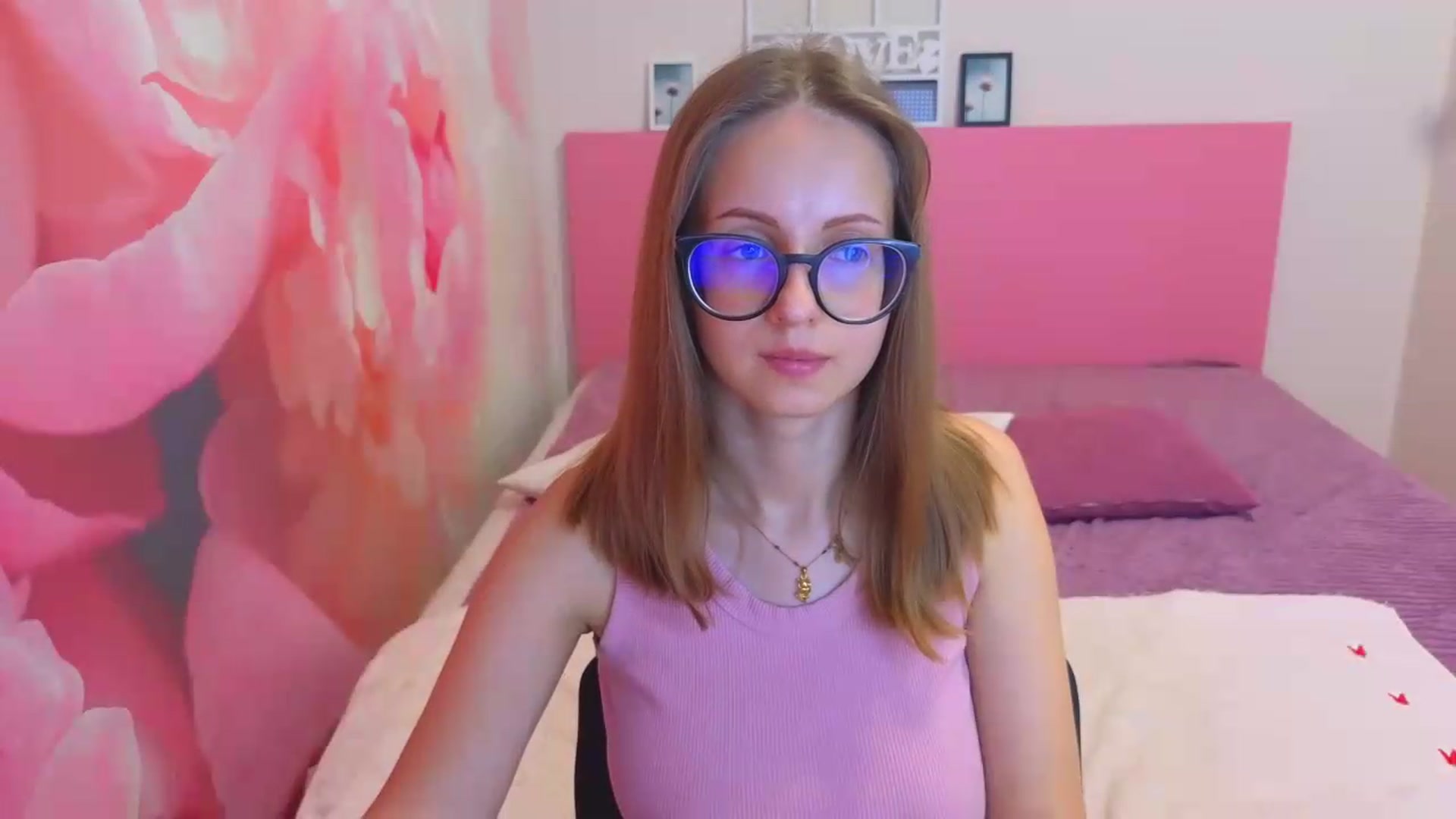 Gallery image thumbnail from Kristina_Adel's myfreecams stream on, 07/06/2026, 07:31 image 6 of 20