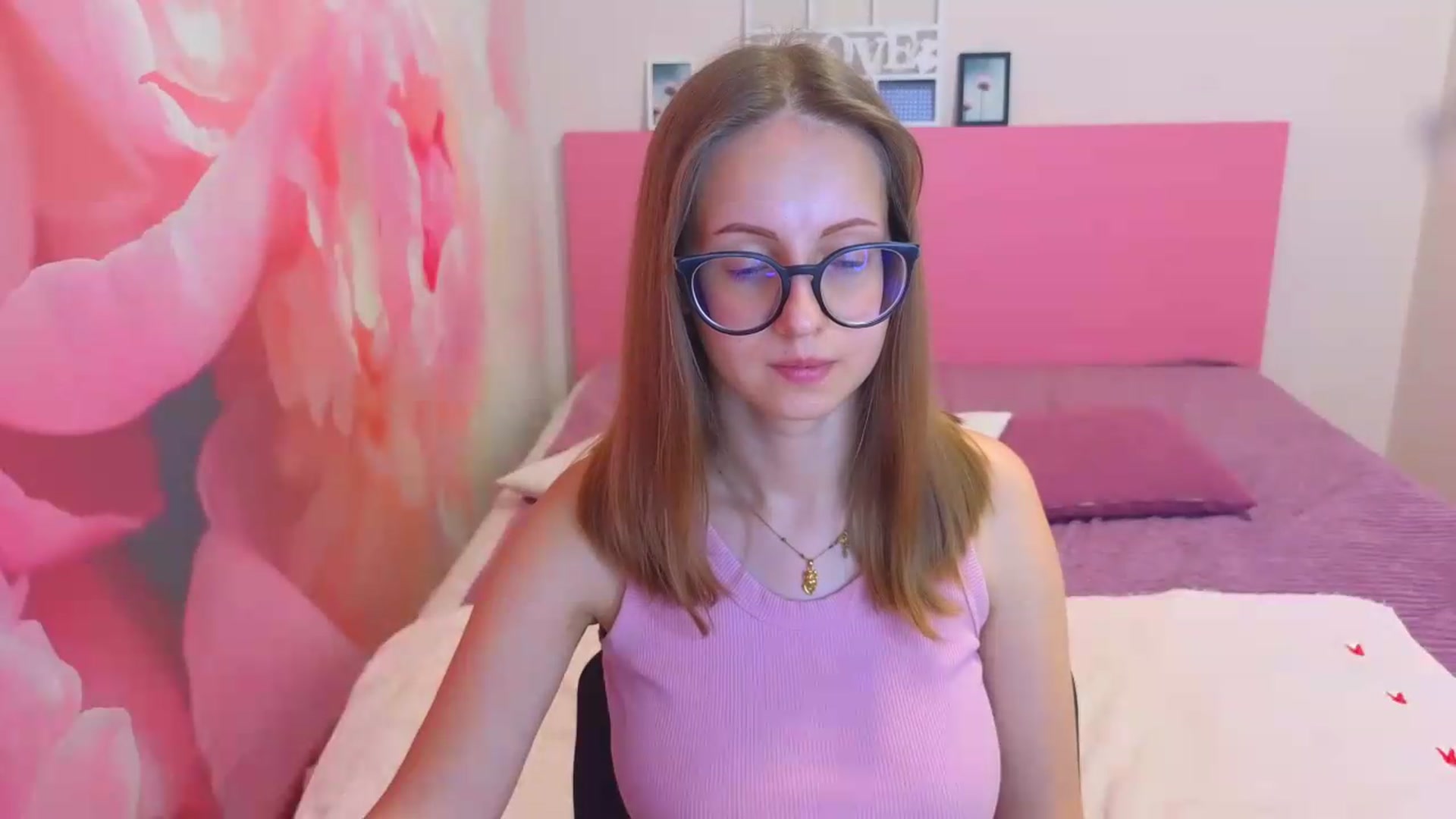 Gallery image thumbnail from Kristina_Adel's myfreecams stream on, 07/06/2026, 07:31 image 2 of 20