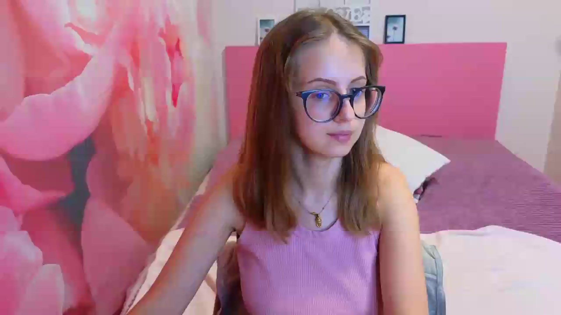 Gallery image thumbnail from Kristina_Adel's myfreecams stream on, 07/10/2026, 09:44 image 1 of 20