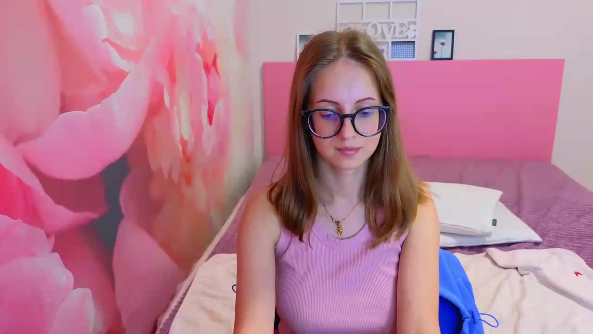Gallery image thumbnail from Kristina_Adel's myfreecams stream on, 07/13/2026, 08:20 image 15 of 20