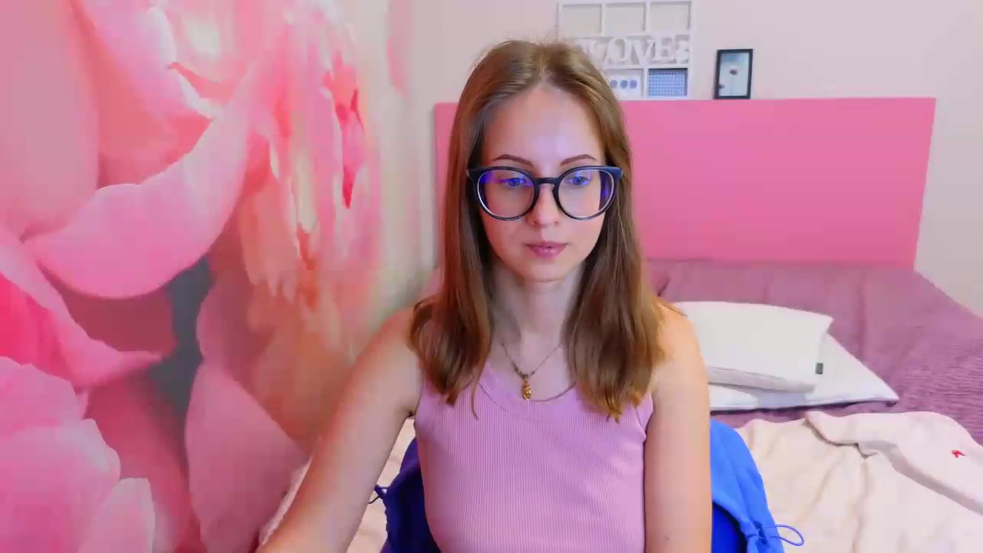 Gallery image thumbnail from Kristina_Adel's myfreecams stream on, 07/13/2026, 08:20 image 16 of 20