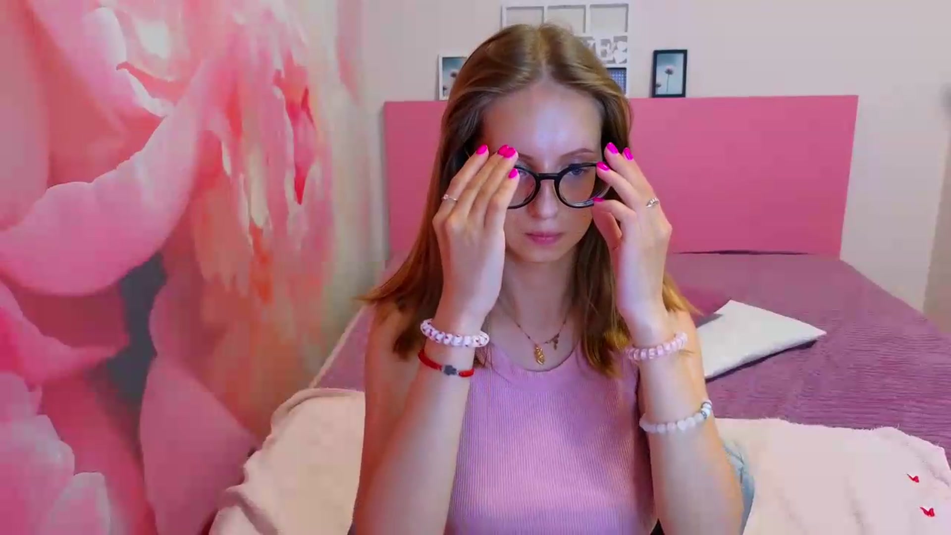 Gallery image thumbnail from Kristina_Adel's myfreecams stream on, 07/20/2026, 09:33 image 3 of 20
