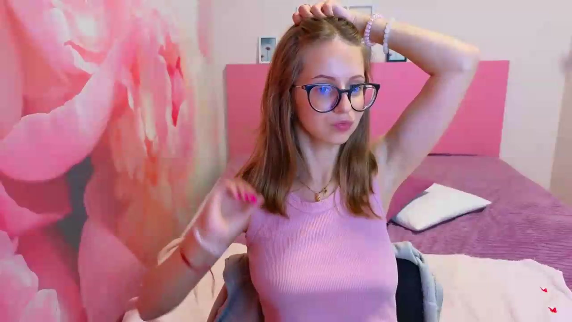 Gallery image thumbnail from Kristina_Adel's myfreecams stream on, 07/20/2026, 09:33 image 16 of 20