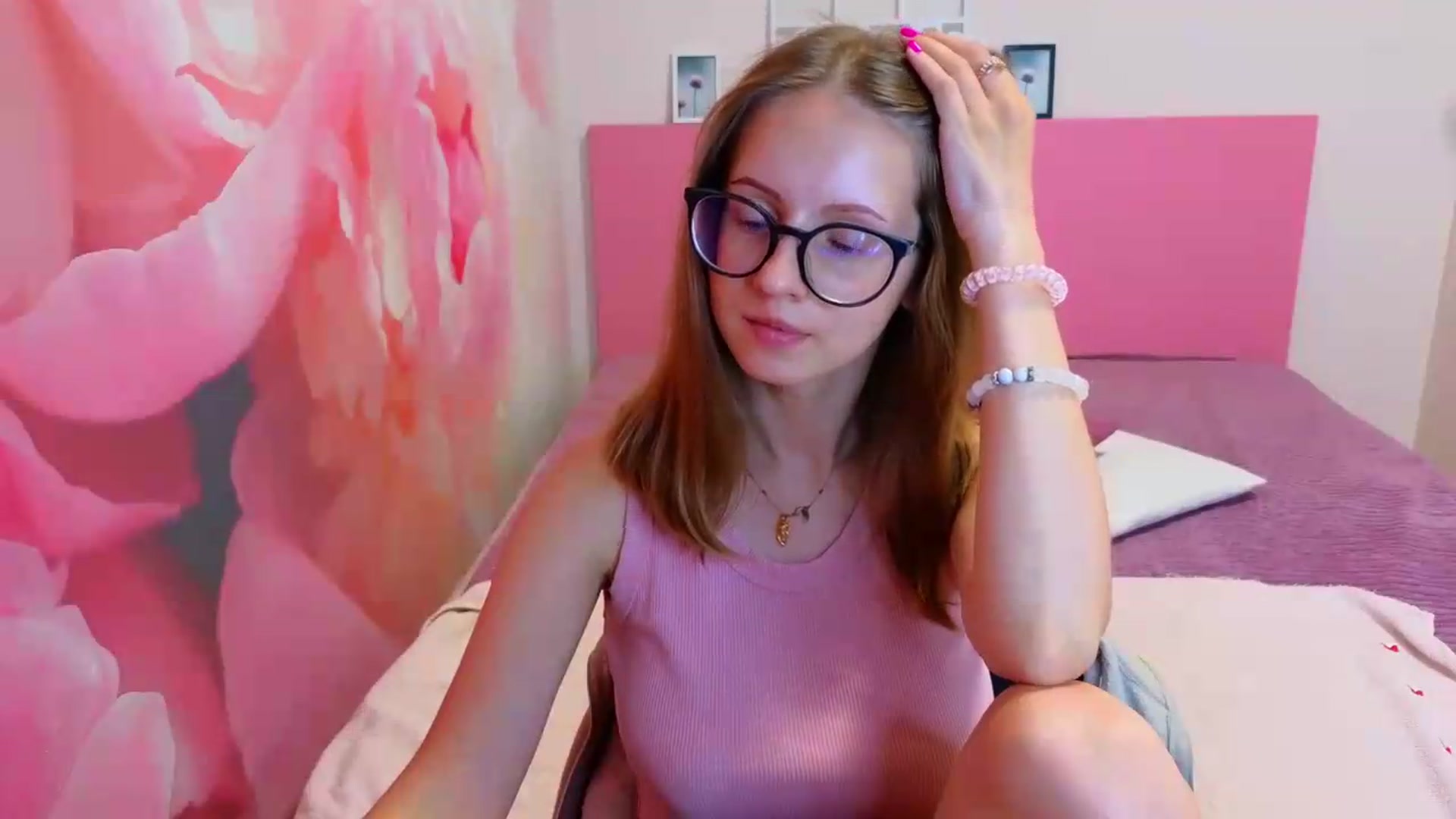 Gallery image thumbnail from Kristina_Adel's myfreecams stream on, 07/20/2026, 10:49 image 19 of 20