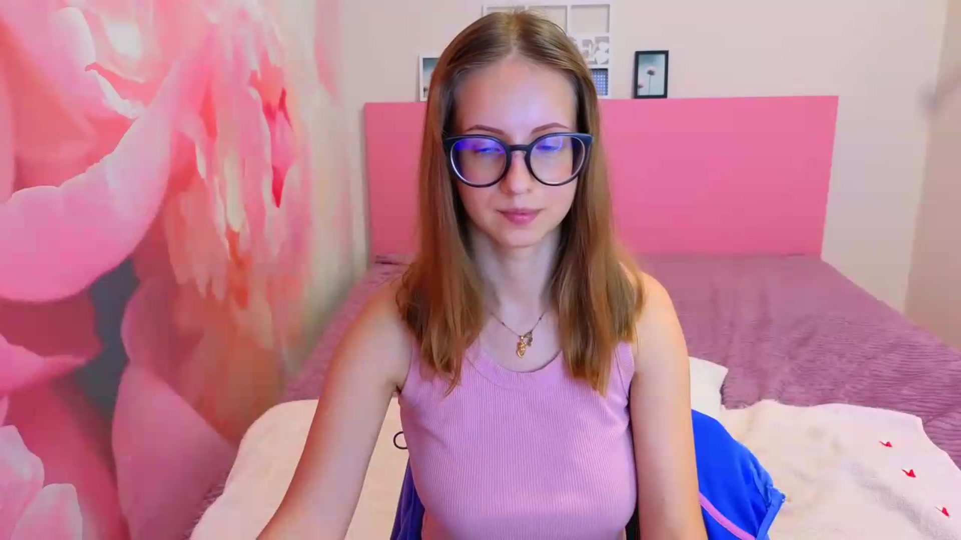 Gallery image thumbnail from Kristina_Adel's myfreecams stream on, 07/21/2026, 07:34 image 6 of 20