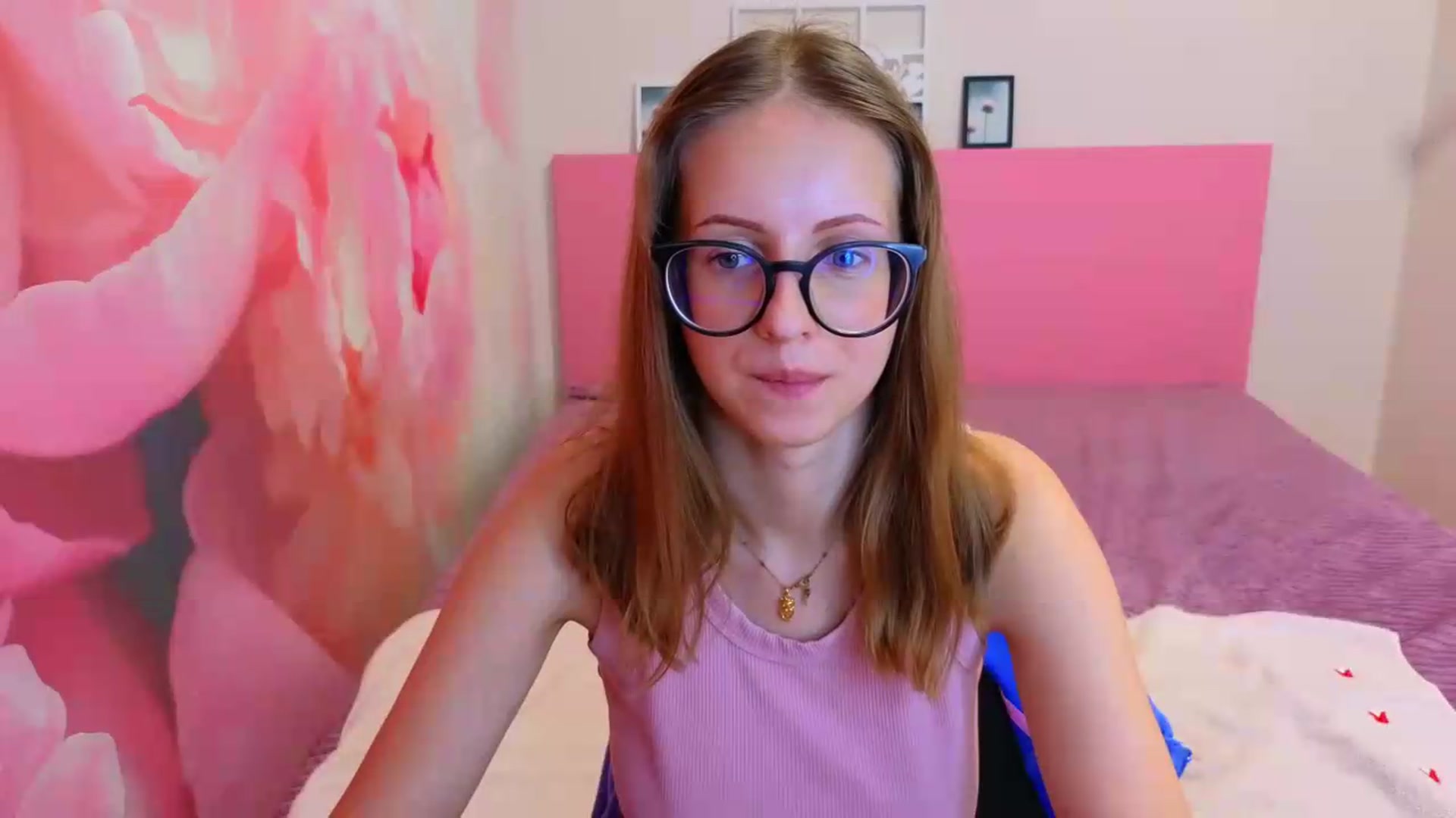 Gallery image thumbnail from Kristina_Adel's myfreecams stream on, 07/21/2026, 07:34 image 3 of 20