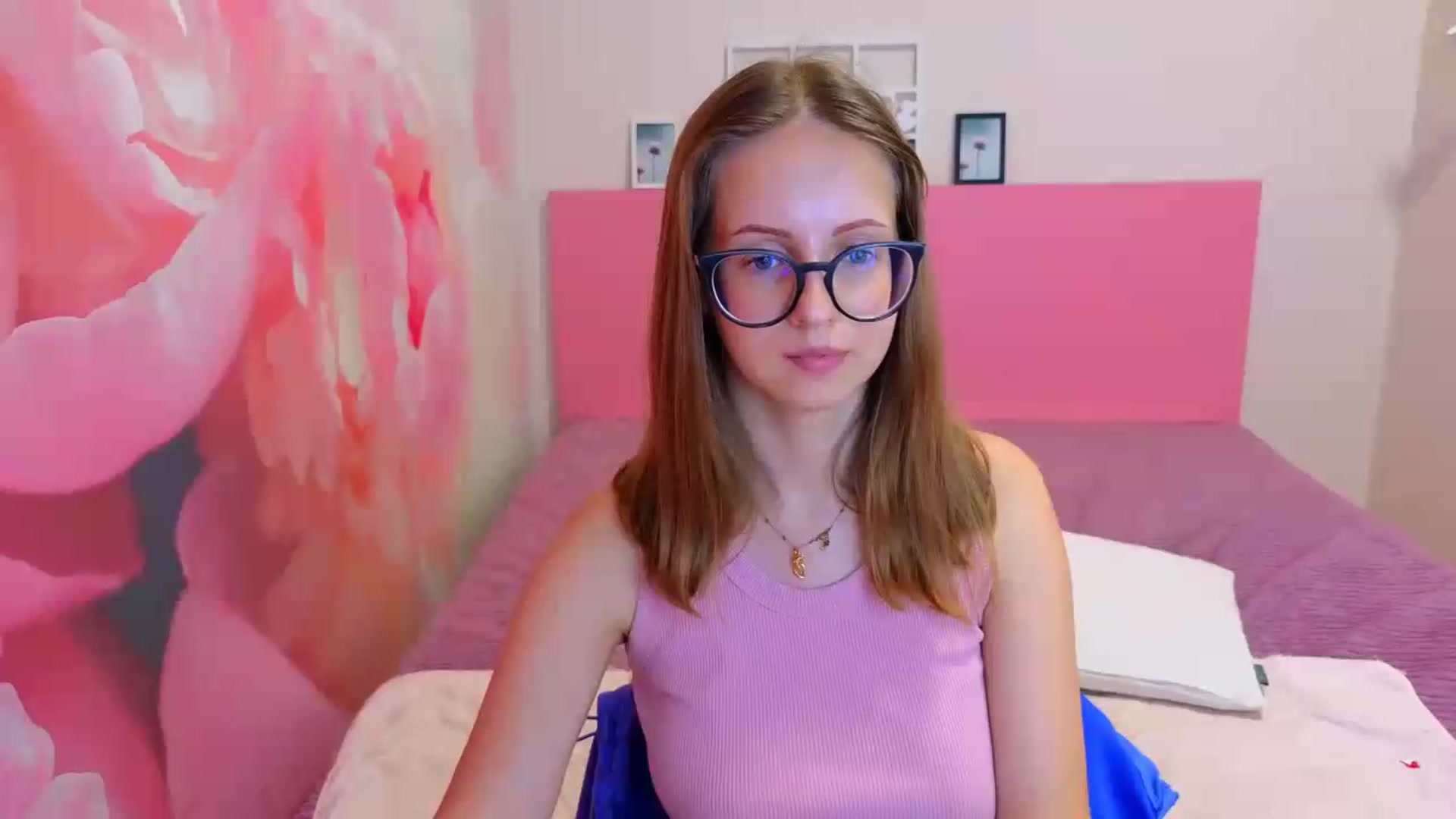 Gallery image thumbnail from Kristina_Adel's myfreecams stream on, 07/21/2026, 10:51 image 19 of 20