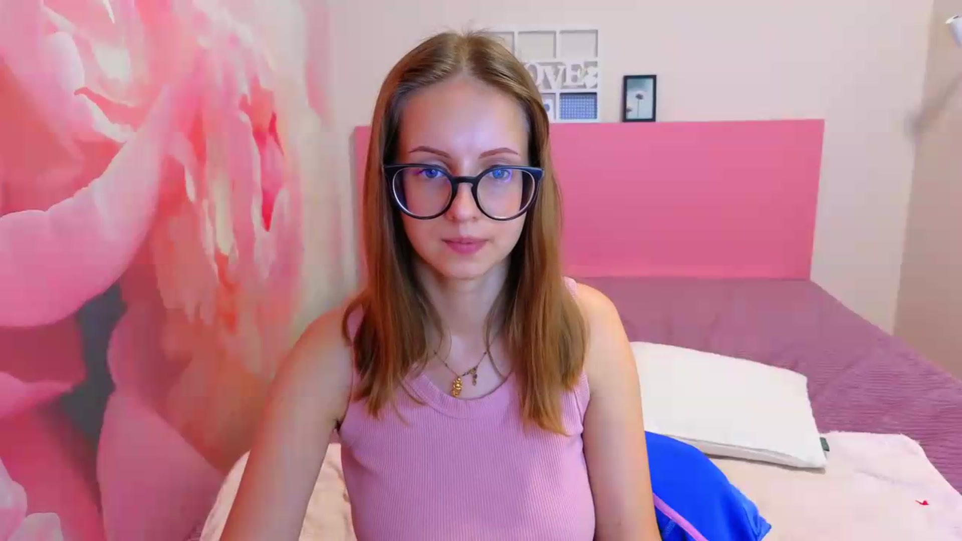 Gallery image thumbnail from Kristina_Adel's myfreecams stream on, 07/21/2026, 10:51 image 15 of 20