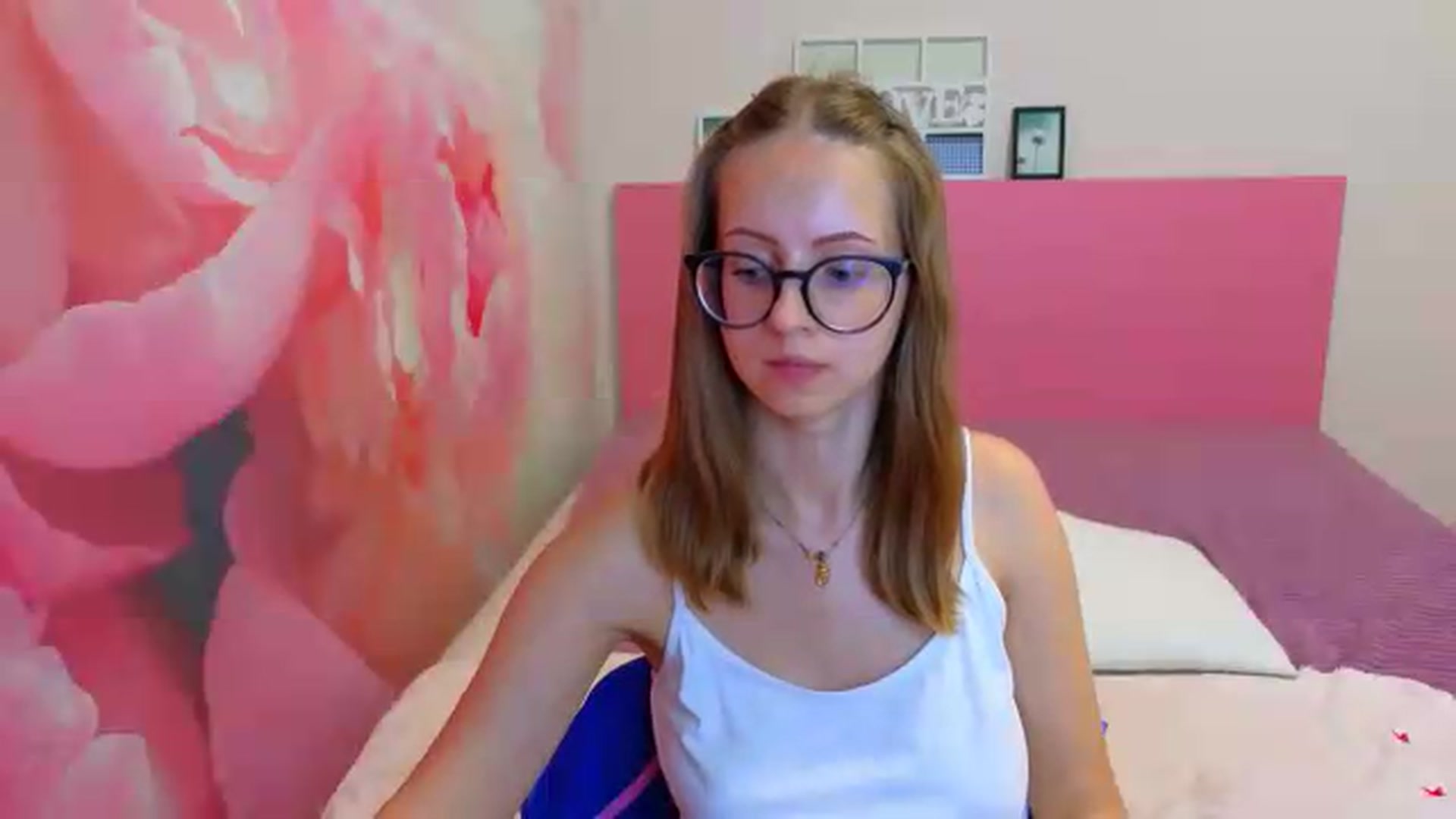Gallery image thumbnail from Kristina_Adel's myfreecams stream on, 07/28/2026, 10:50 image 17 of 20