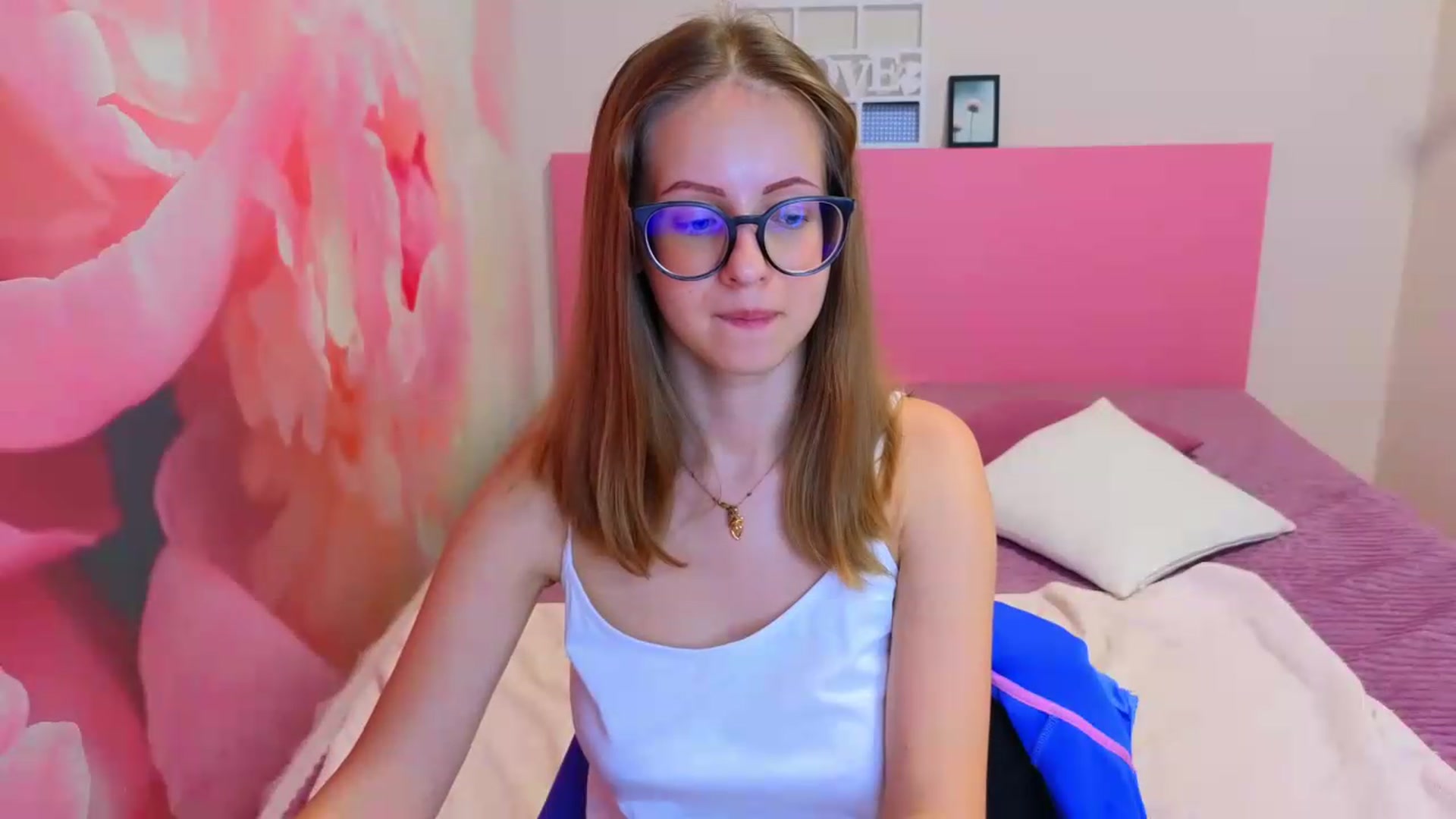 Gallery image thumbnail from Kristina_Adel's myfreecams stream on, 07/29/2026, 08:38 image 7 of 20