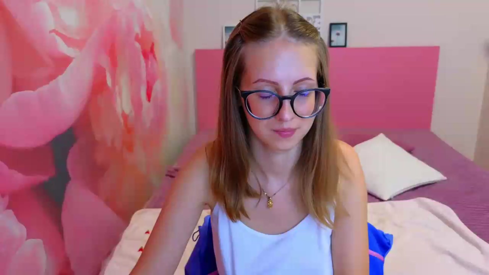 Gallery image thumbnail from Kristina_Adel's myfreecams stream on, 07/29/2026, 11:09 image 14 of 20